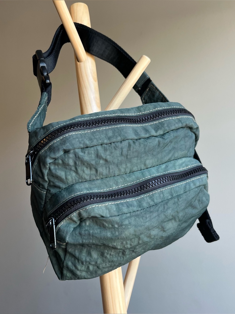 BAGGU Emerald Fanny Pack